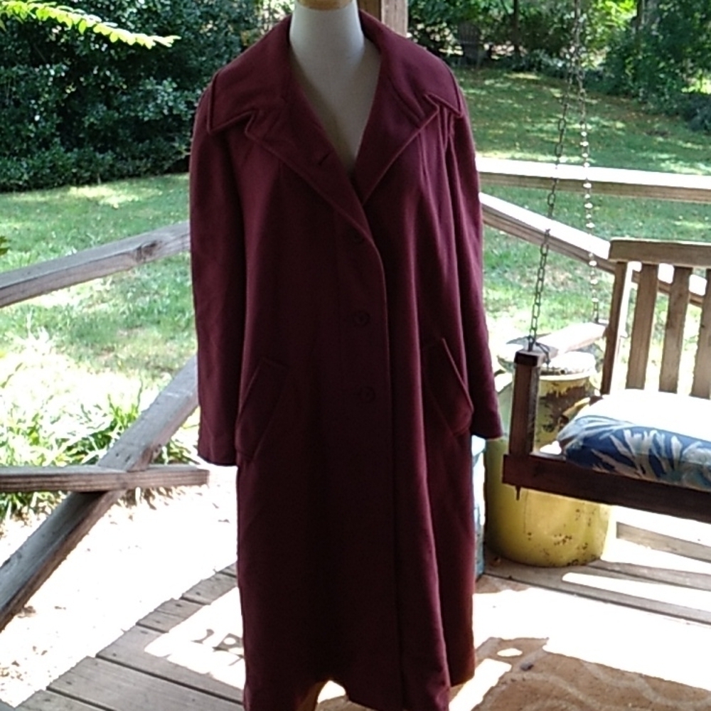 Vintage 1950s 1960s ILGWU Bromleigh burgendy full length estate coat